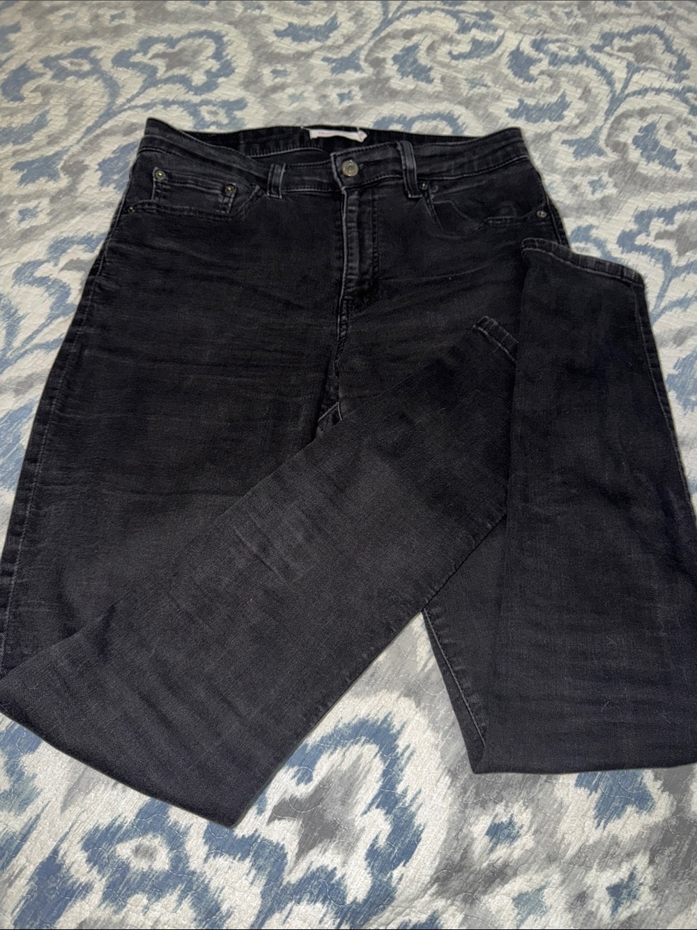 Womens Levis Black Straight-Leg Jeans